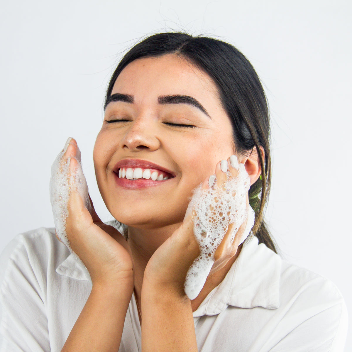 FACIAL WASH Bella Kara Skin Care